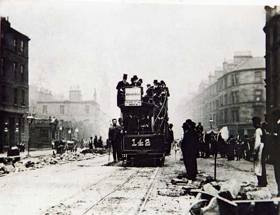 photo of cable-car trial run on Leith Walk
